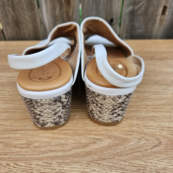 Corso Como Geox Women's White and Brown Wedge Sandals Size 7.5 - Picture 11 of 16